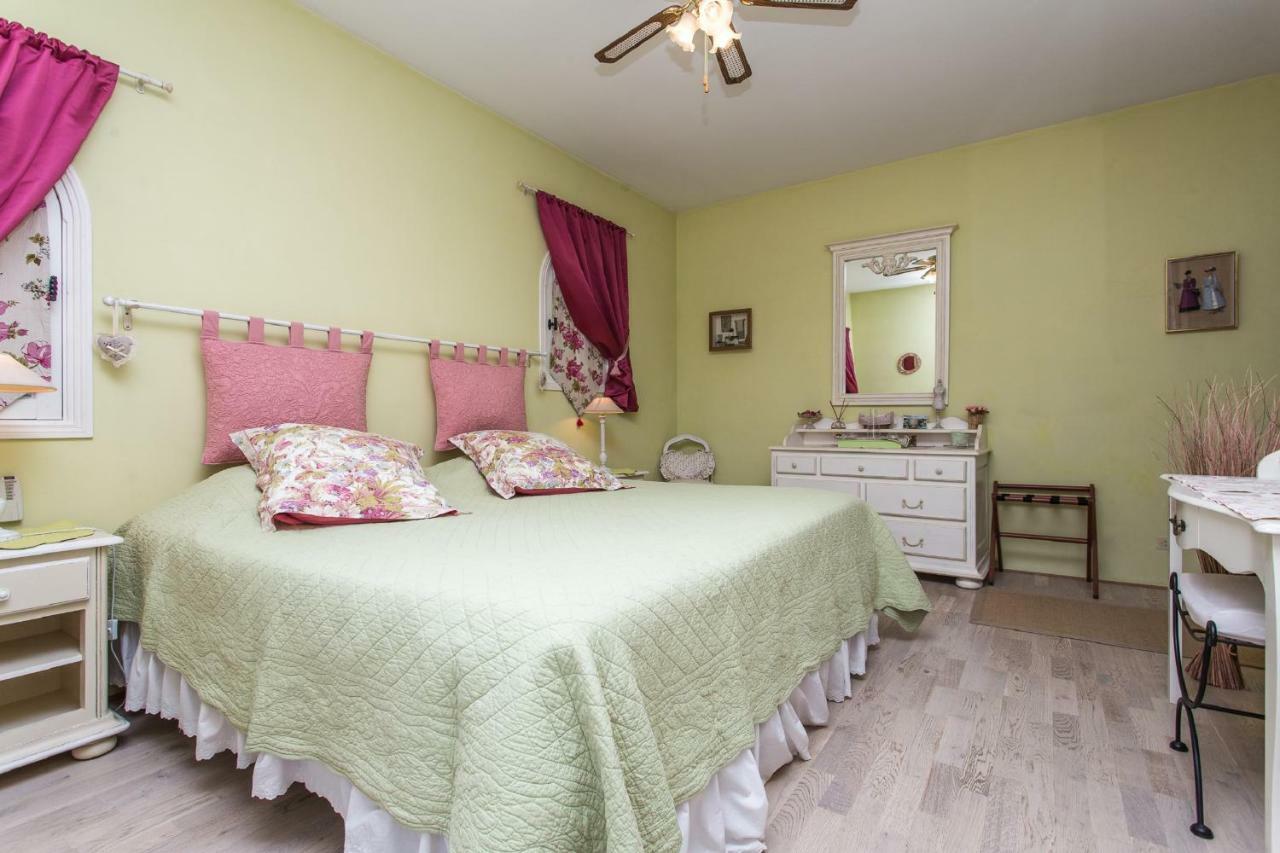 Mas Du Roc Bed & Breakfast Грасс Экстерьер фото